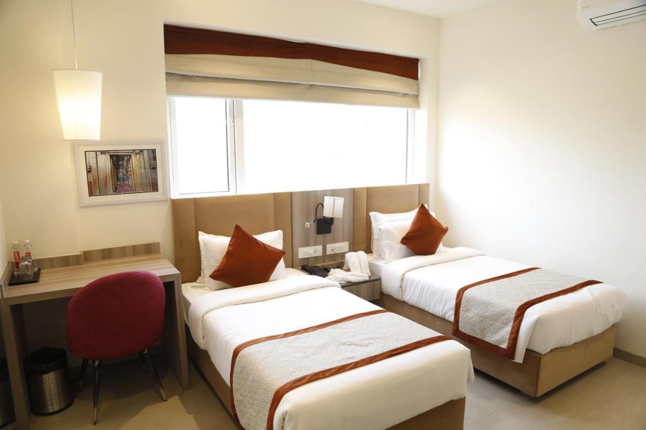 Hotel The Royal Vista Waranasi Zewnętrze zdjęcie