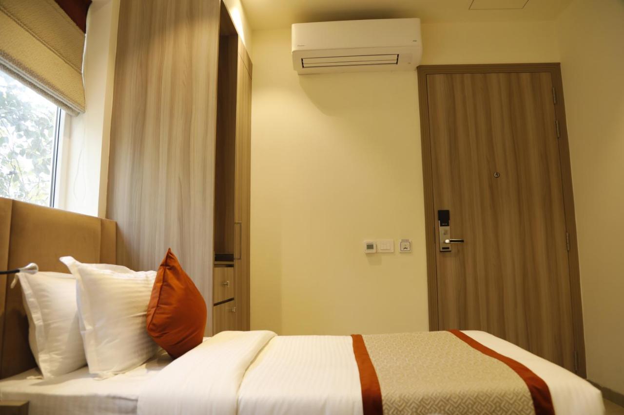 Hotel The Royal Vista Waranasi Zewnętrze zdjęcie