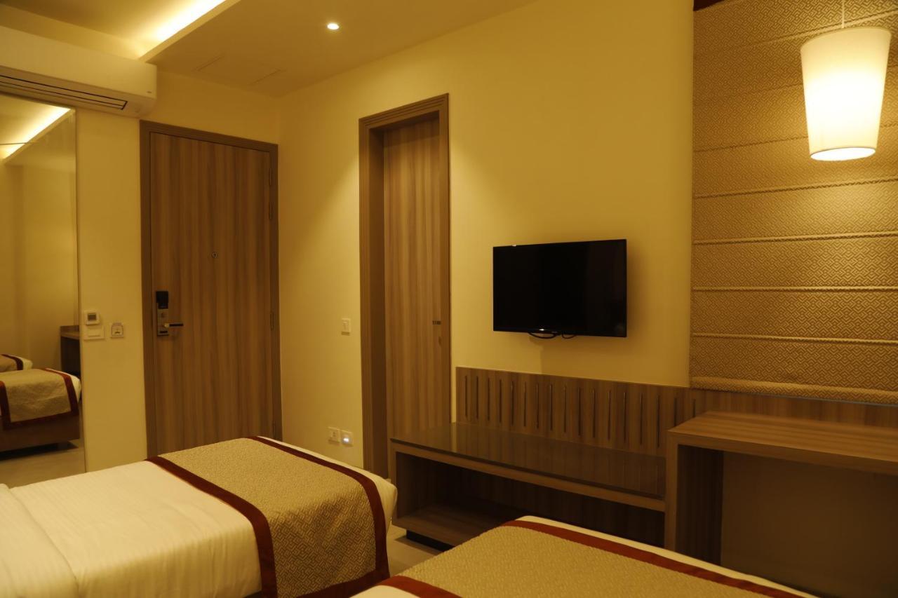 Hotel The Royal Vista Waranasi Zewnętrze zdjęcie